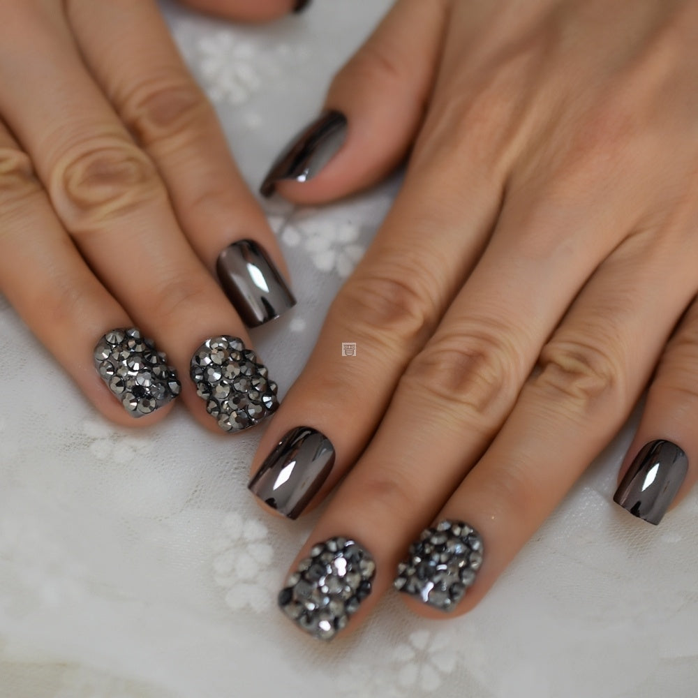 Metal false nails for women - Premium 0 from chiquetrends.com - Just $21! Shop now at chiquetrends.com