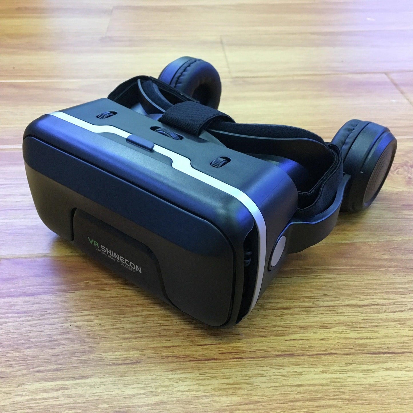 VR Glasses Thousand Phantom - Premium 0 from chiquetrends.com - Just $40! Shop now at chiquetrends.com